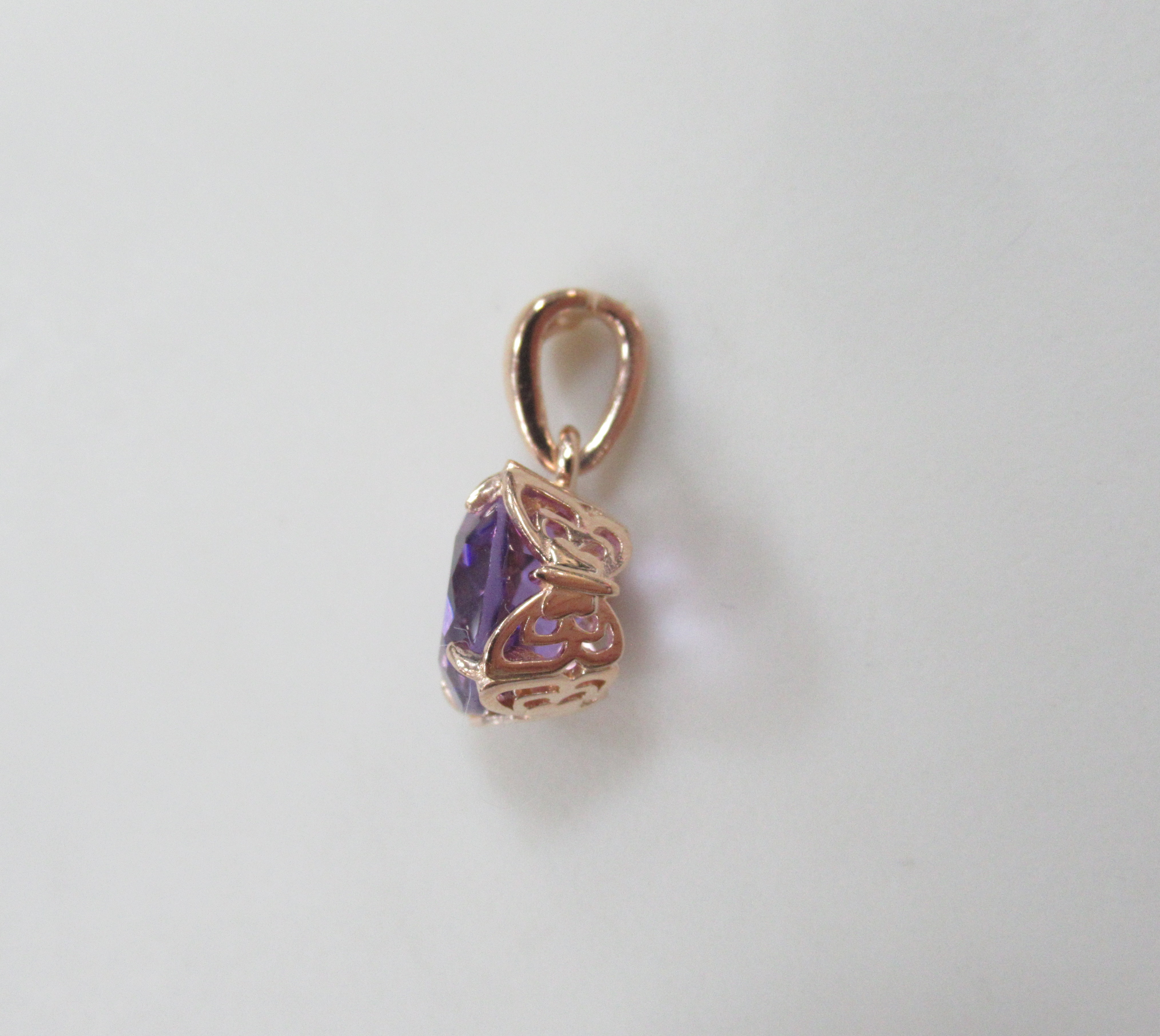 Серебряная подвеска с аметистом